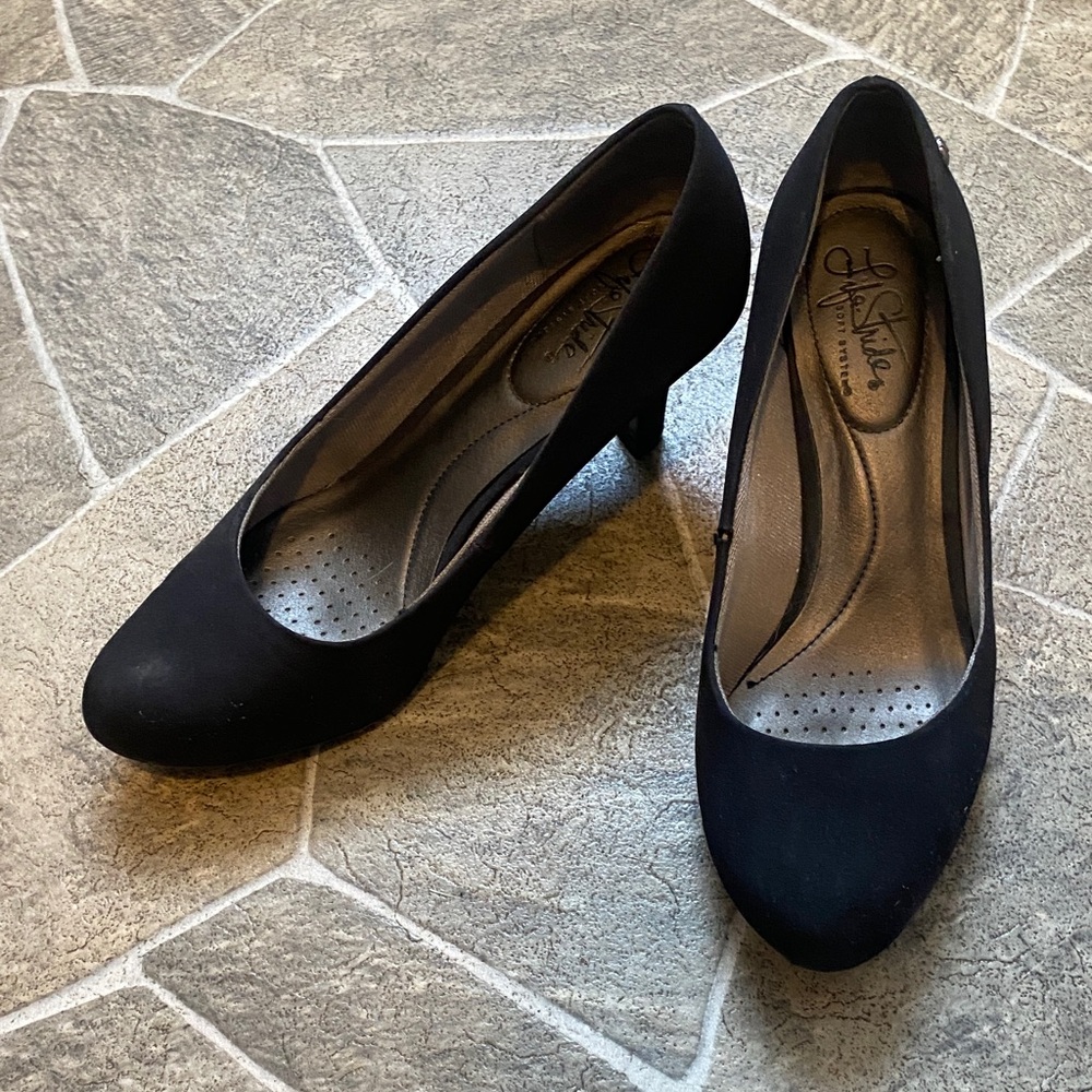 Life Stride Elegant Black Heels